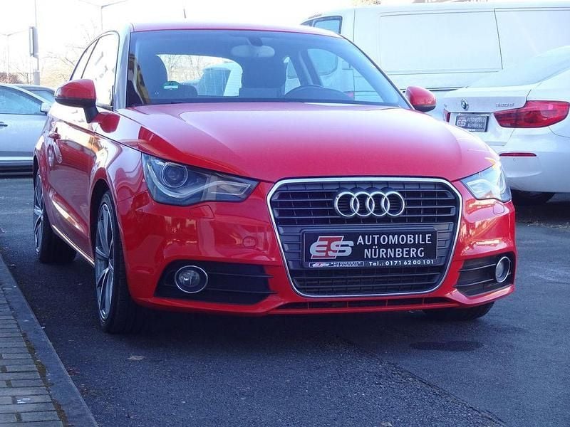 Gebraucht Audi A1 Ambition 105 PS (77 kW) 2011 Rot Kleinwagen