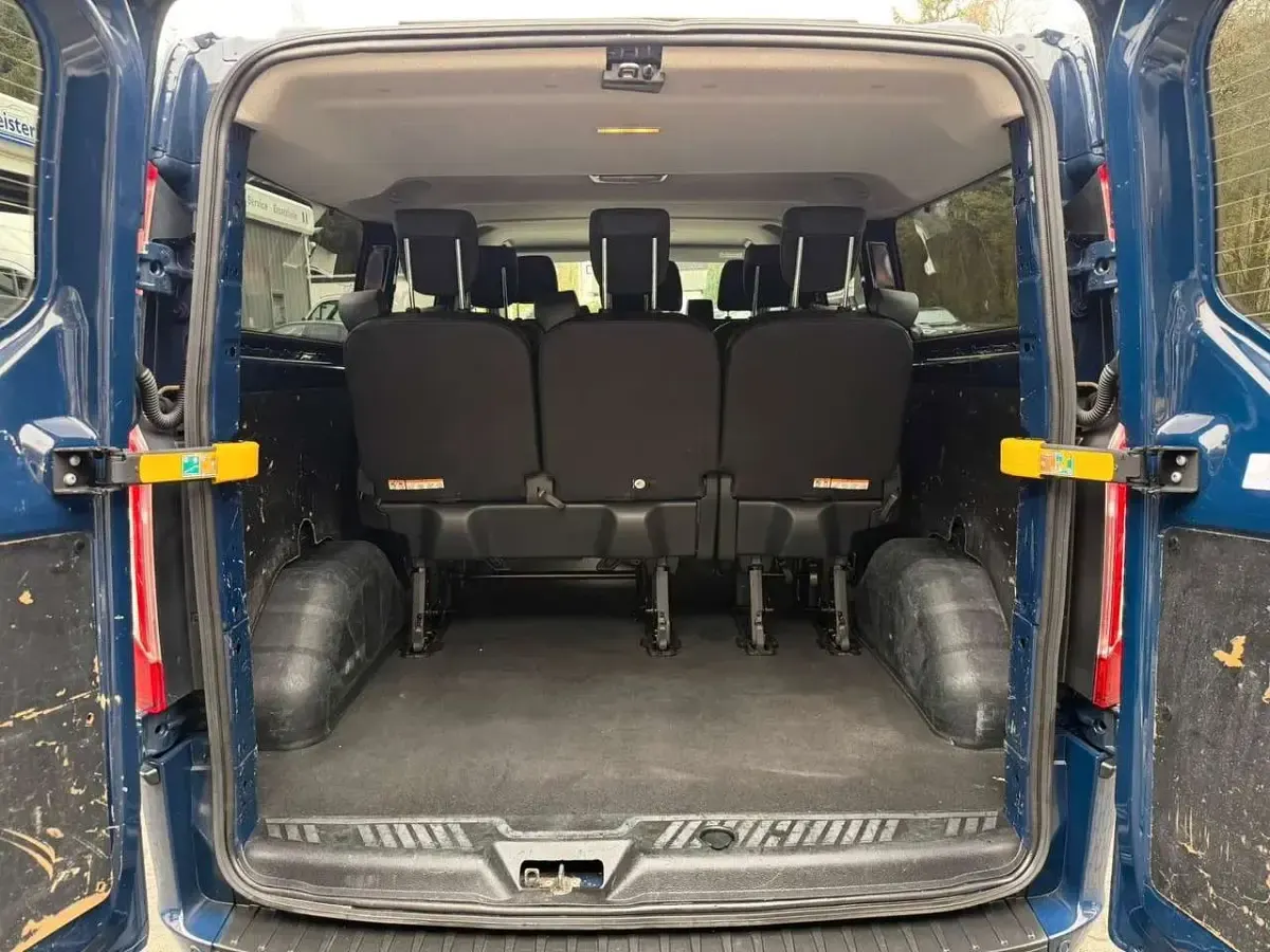 Gebraucht Ford Transit Custom Trend 131 PS (96 kW) 2020 Blazer blue Kombi