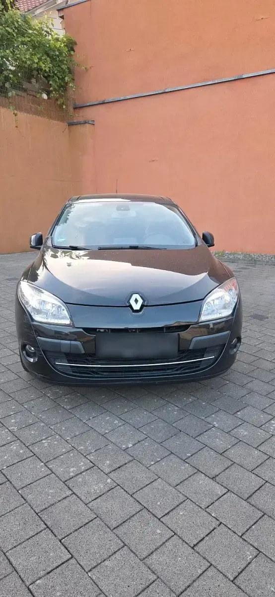 Gebraucht Renault Mégane 130 PS (95 kW) 2010 Schwarz Kleinwagen