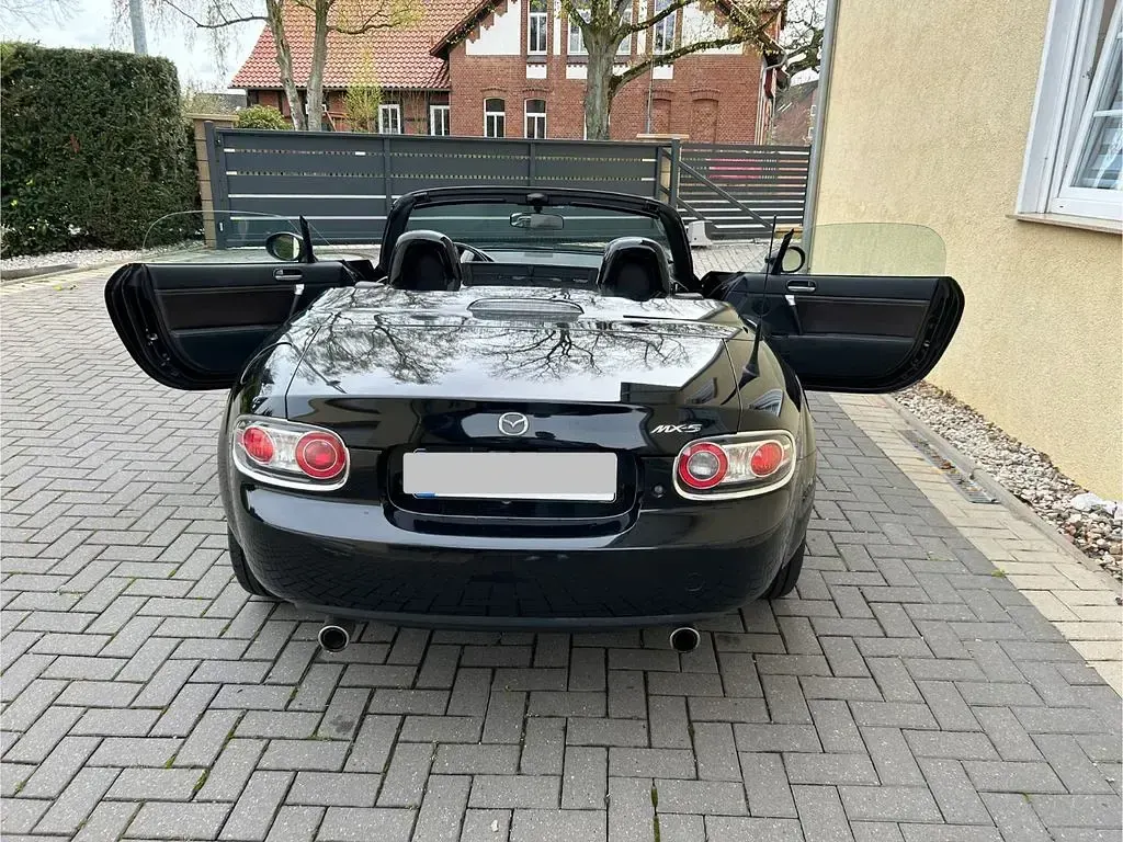 Gebraucht Mazda MX5 126 PS (92 kW) 2008 Schwarz Cabrio