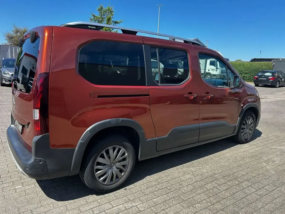 Gebraucht Peugeot Rifter Allure 131 PS (96 kW) 2020 Braun Van / Kleinbus