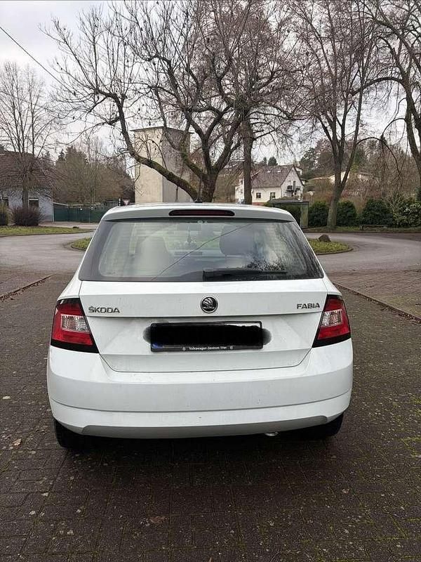 Gebraucht Skoda Fabia Ambition 90 PS (66 kW) 2015 Limousine