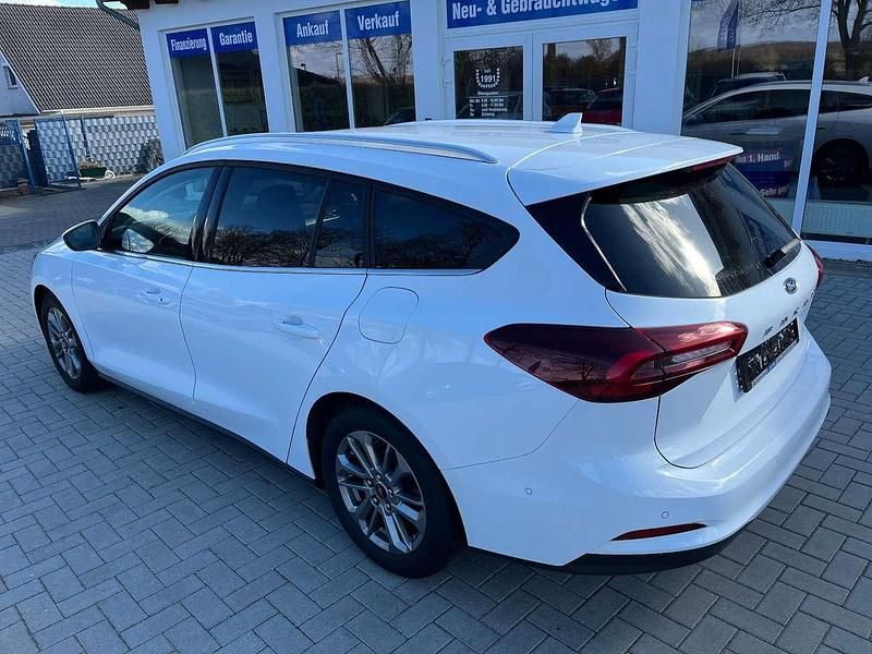 Gebraucht Ford Focus Titanium X 116 PS (85 kW) 2024 Frozen white Kombi