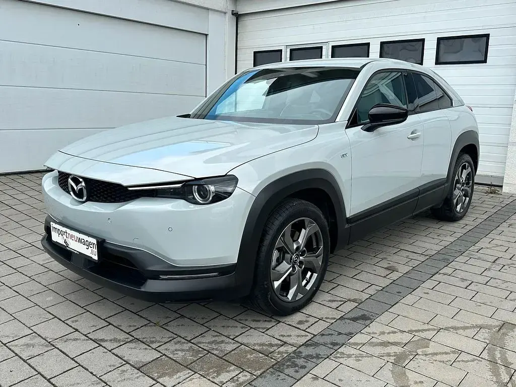 Gebraucht Mazda MX30 Ad'Vantage 106 kW (145 PS) 2022 Ceramic white metallic SUV