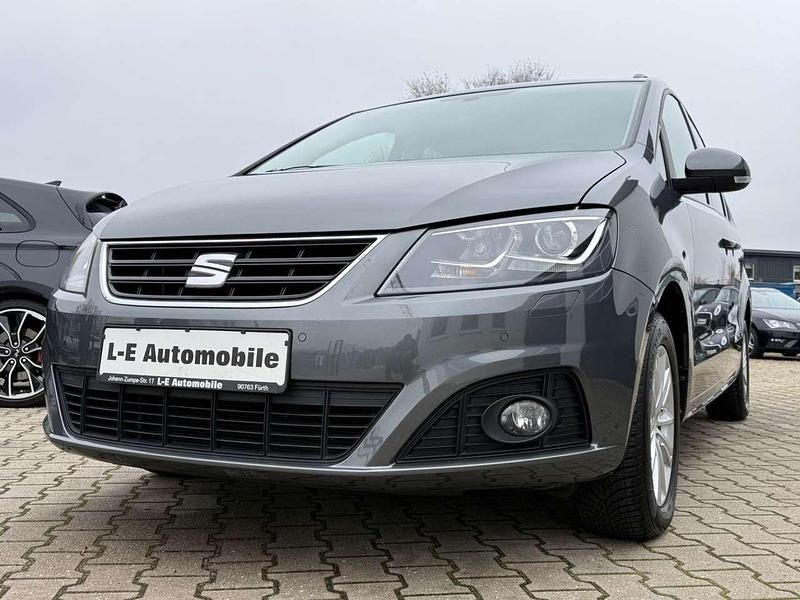 Grau Gebraucht 2018 Seat Alhambra Style Van / Kleinbus | 24.970 € (Guter Preis) - Bild 1/4