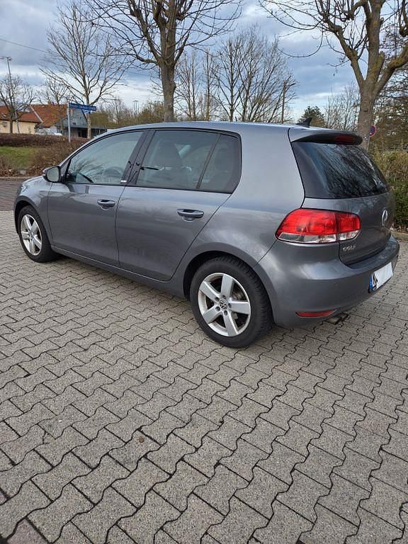 Usata VW Golf VI Style 140 CV (102 kW) 2011 Grigio Utilitaria