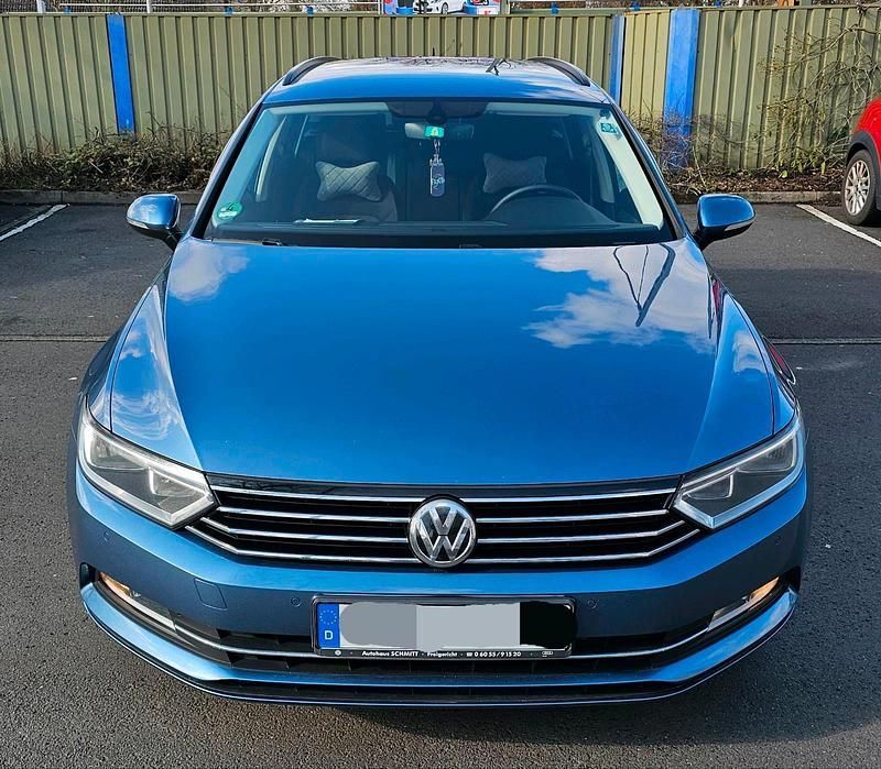Blau Gebraucht 2015 VW Passat Comfortline Kombi | 13.900 € (Fairer Preis) - Bild 1/4