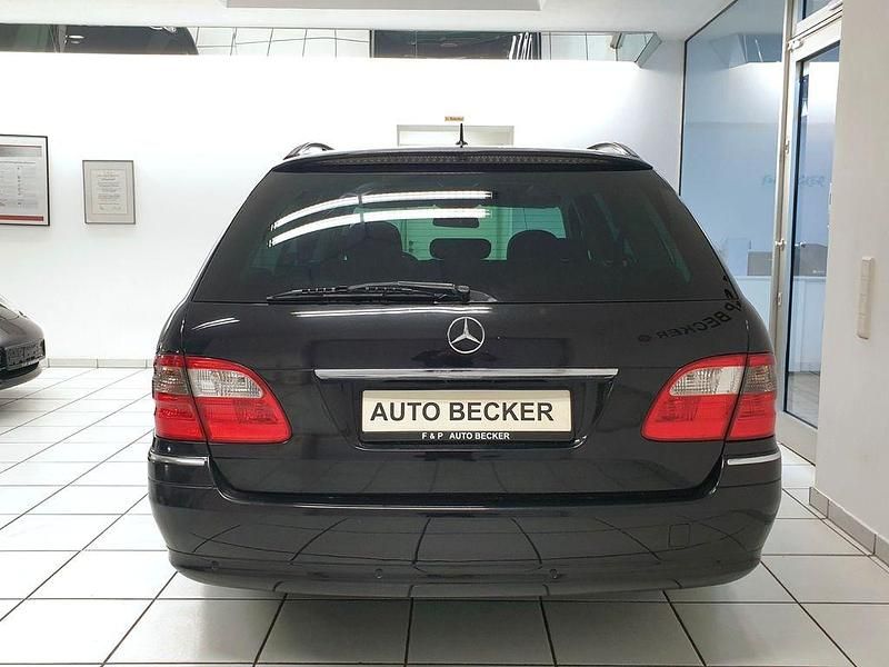 Gebraucht Mercedes E200 Avantgarde 184 PS (135 kW) 2007 Schwarz Limousine