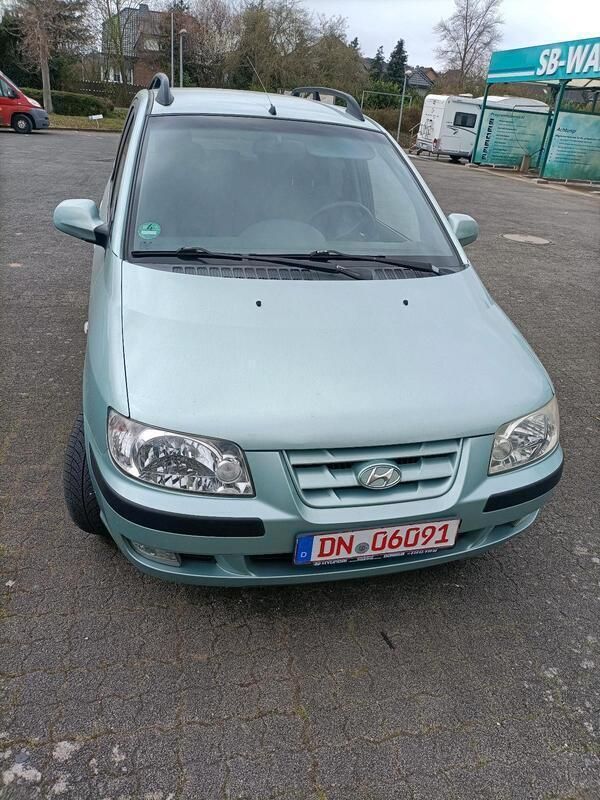 Grau Gebraucht 2003 Hyundai Matrix Van / Kleinbus | 2.050 € - Bild 1/4