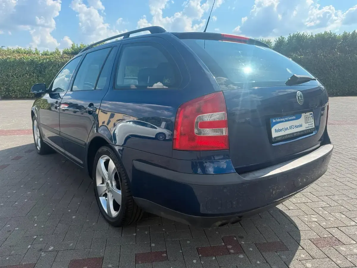 Gebraucht Skoda Octavia Ambiente 150 PS (110 kW) 2005 Blau Kombi