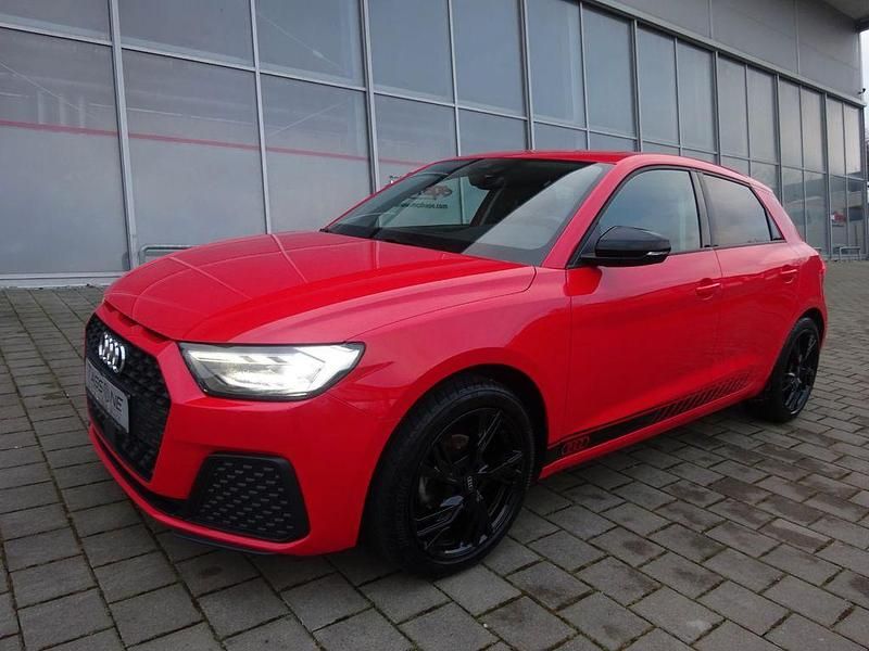 Gebraucht Audi A1 Sportback Basis 95 PS (69 kW) 2021 Rot Kleinwagen