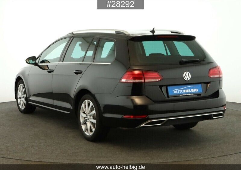 Gebraucht VW Golf VII Highline 150 PS (110 kW) 2019 Deep black perleffekt Kombi