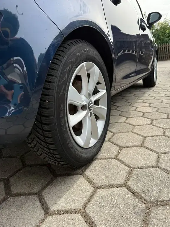 Gebraucht Opel Corsa Active 87 PS (63 kW) 2014 Blau Kleinwagen