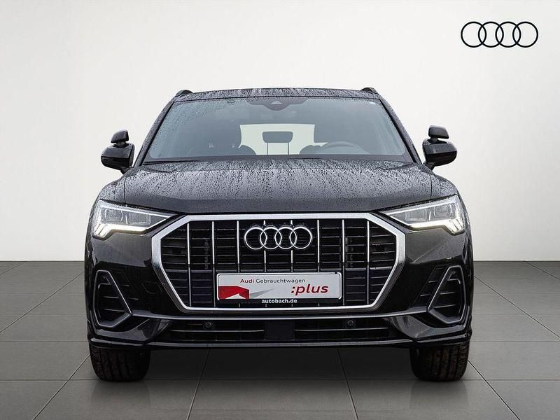 Gebraucht Audi Q3 S-Line 150 PS (110 kW) 2023 Mythosschwarz metallic SUV