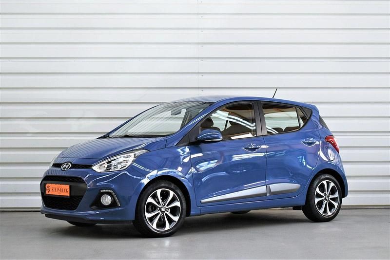 Gebraucht Hyundai i10 Edition+ 67 PS (49 kW) 2015 Blau Kleinwagen