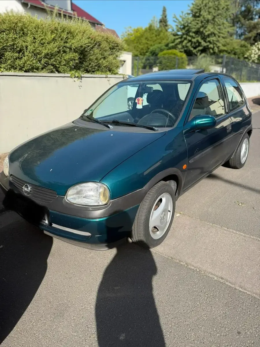 Gebraucht Opel Corsa 54 PS (39 kW) 1997 Grün Kleinwagen