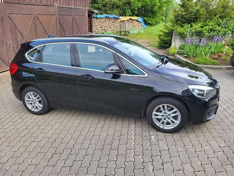 Gebraucht BMW 218 150 PS (110 kW) 2015 Schwarz Van / Kleinbus