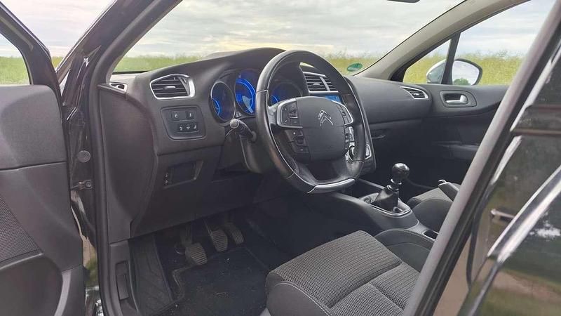 Gebraucht Citroën C4 SELECTION 131 PS (96 kW) 2014 Limousine