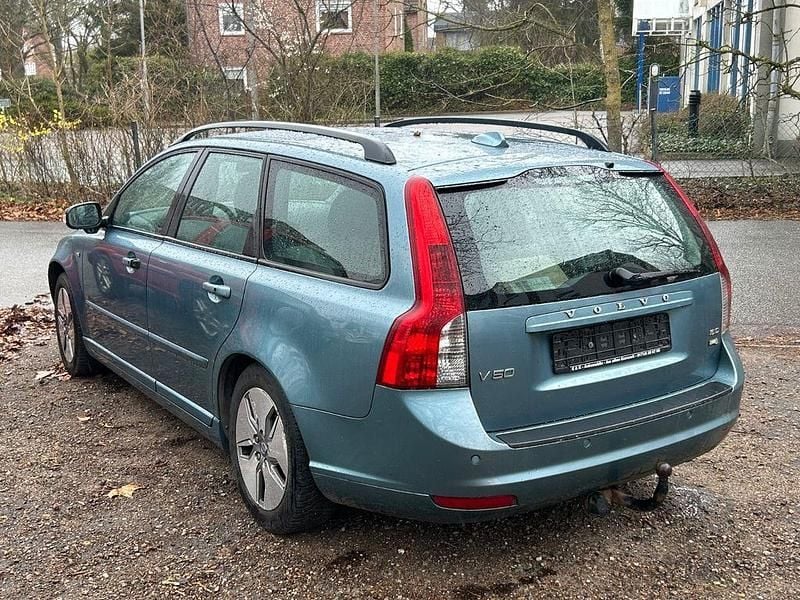 Gebraucht Volvo V50 109 PS (80 kW) 2009 Grün Kombi