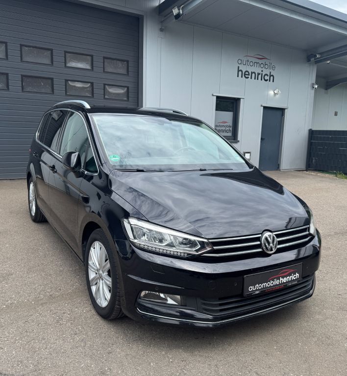 Schwarz Gebraucht 2016 VW Touran Highline Van / Kleinbus | 17.500 € (Fairer Preis) - Bild 1/4