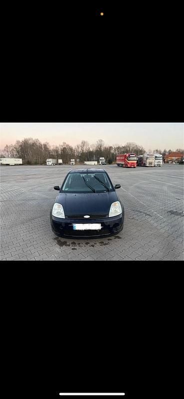 Gebraucht Ford Fiesta 60 PS (44 kW) 2005 Blau Kleinwagen