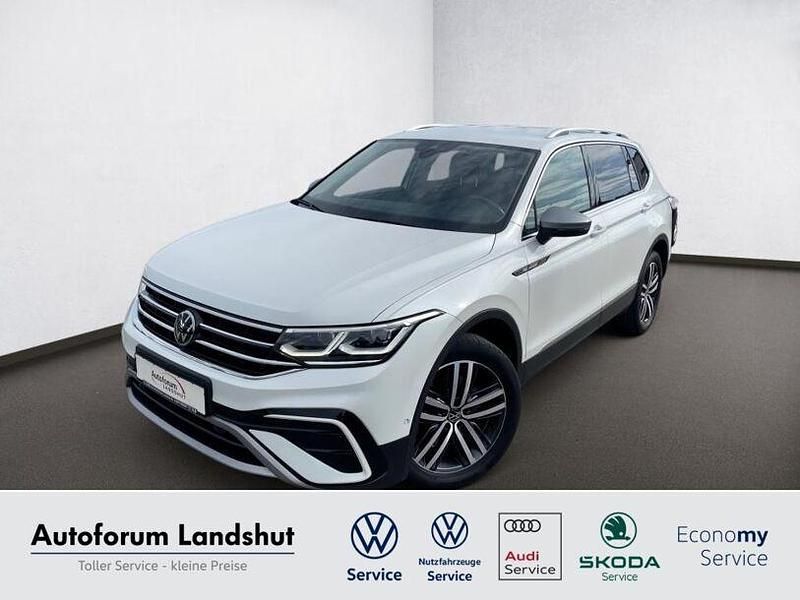 Weiss oryxweiß perlmutteffekt Gebraucht 2022 VW Tiguan Allspace Elegance SUV | 35.290 € (Guter Preis) - Bild 1/4