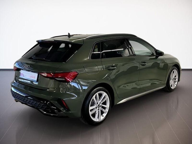 Gebraucht Audi A3 S-Line 116 PS (85 kW) 2024 Grün Limousine
