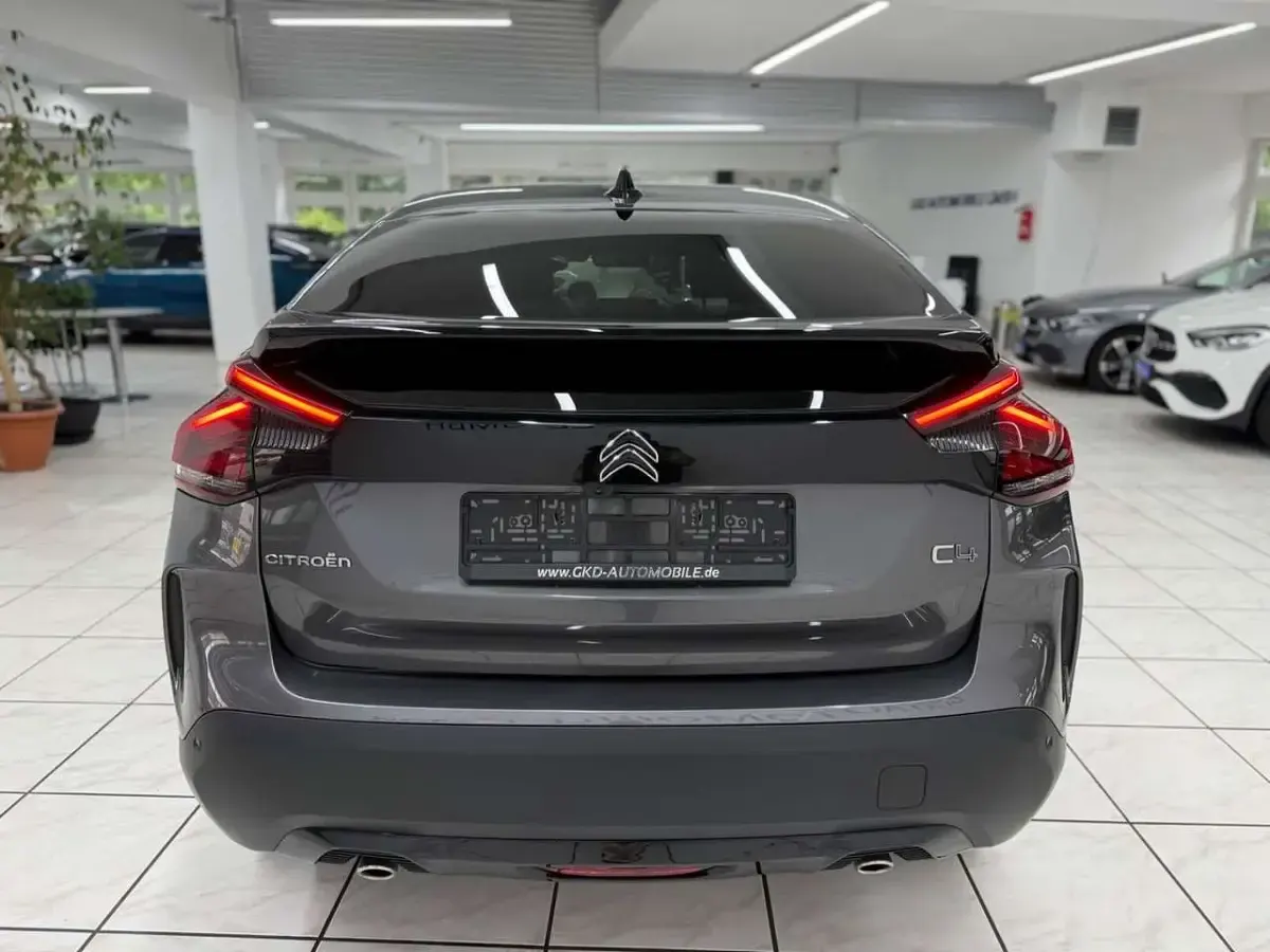 Gebraucht Citroën C4 131 PS (96 kW) 2023 Grau SUV