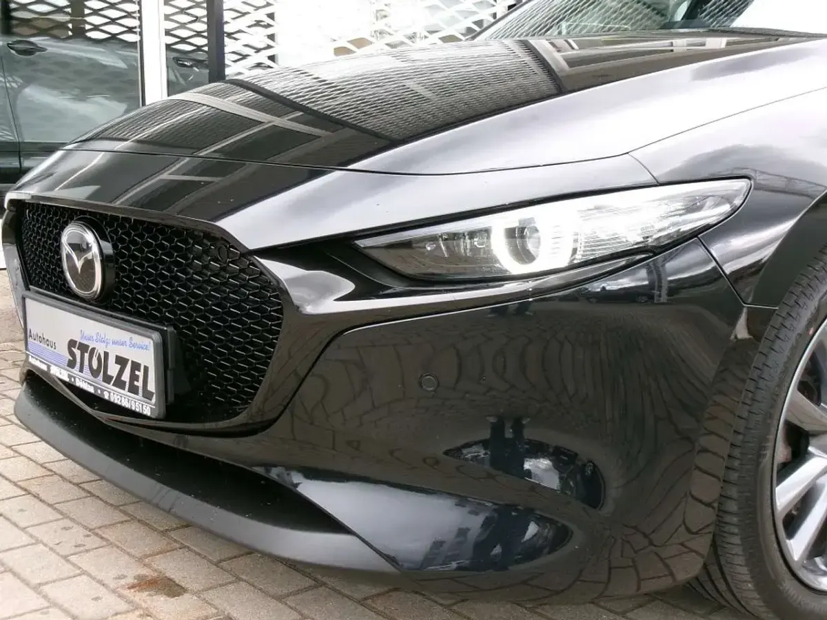 Gebraucht Mazda 3 186 PS (136 kW) 2022 Jet black Limousine