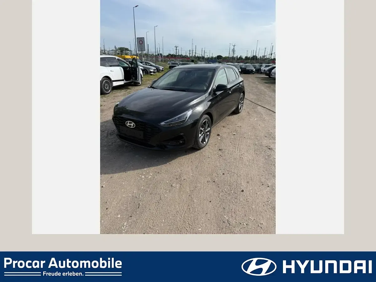 Gebraucht Hyundai i30 Trend 116 PS (85 kW) 2026 Limousine