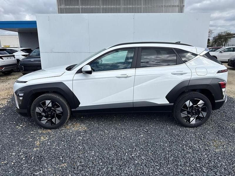 Neu Hyundai Kona Premium 137 PS (100 kW) 2026 Atlas white saw SUV