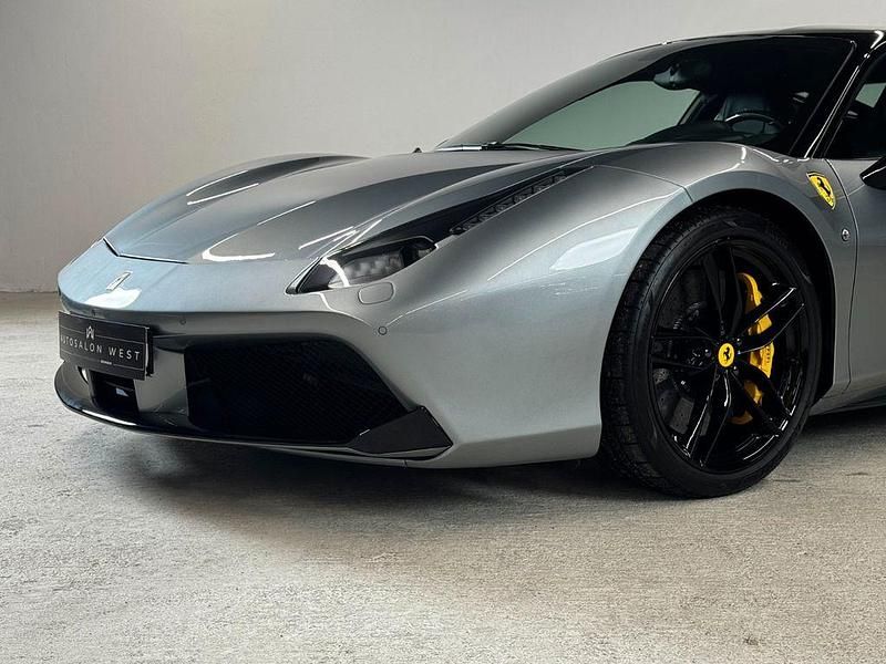 Second-hand Ferrari 488 669 CP (492 kW) 2018 Gri