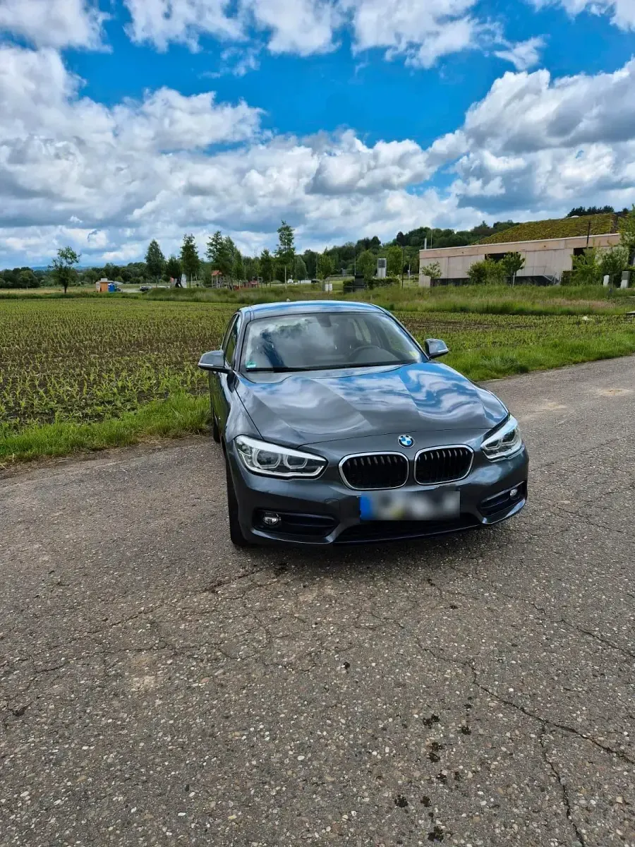 Gebraucht BMW 116 Sport Line 116 PS (85 kW) 2017 Grau Kleinwagen