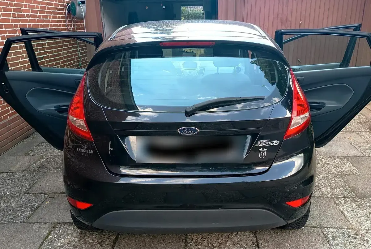 Gebraucht Ford Fiesta 65 PS (47 kW) 2009 Schwarz Kleinwagen