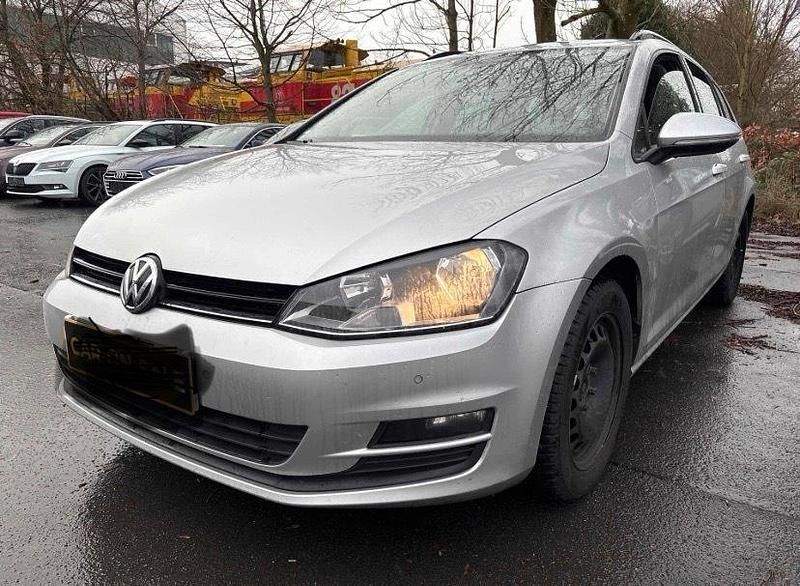 Silber Gebraucht 2016 VW Golf VII Kombi | 5.950 € - Bild 1/2