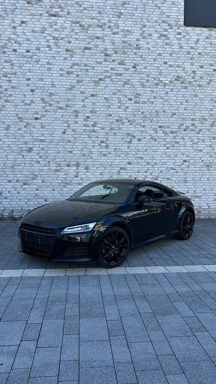 Second-hand Audi TT Design 180 CP (132 kW) 2017 Negru Coupe