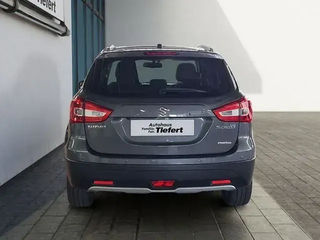 Gebraucht Suzuki SX4 140 PS (102 kW) 2019 Grau Limousine