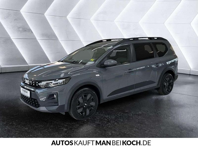 Neu Dacia Jogger Expression 156 PS (114 kW) 2026 Grau Van / Kleinbus