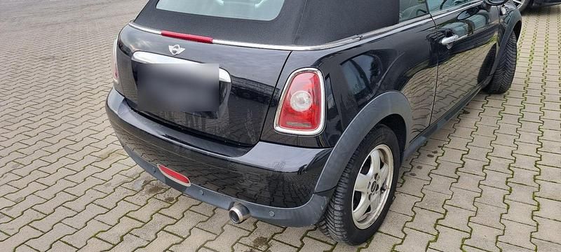 Gebraucht Mini ONE 98 PS (72 kW) 2010 Schwarz Kleinwagen