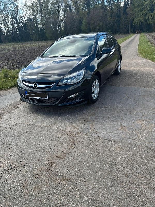 Gebraucht Opel Astra 136 PS (100 kW) 2015 Schwarz Kombi