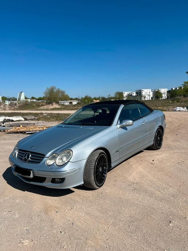 Gebraucht Mercedes CLK320 Elegance 224 PS (164 kW) 2006 Grau Cabrio