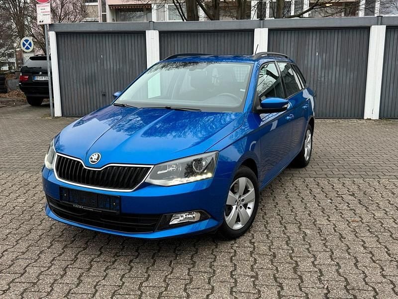 Gebraucht Skoda Fabia 110 PS (80 kW) 2016 Blau Kombi