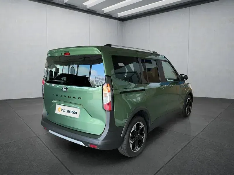 Neu Ford Tourneo Courier 100 kW (136 PS) 2025 Grün Van / Kleinbus