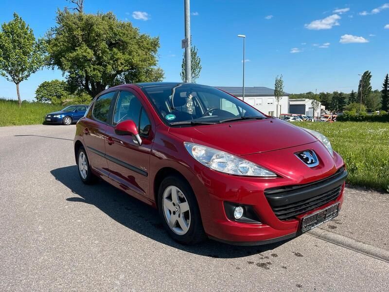 Rot Gebraucht 2010 Peugeot 207 Kleinwagen | 1.899 € (Guter Preis) - Bild 1/4