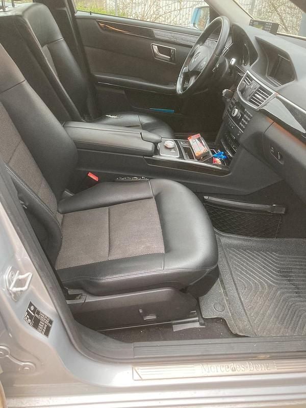 Gebraucht Mercedes E220 170 PS (125 kW) 2012 Beige Kombi