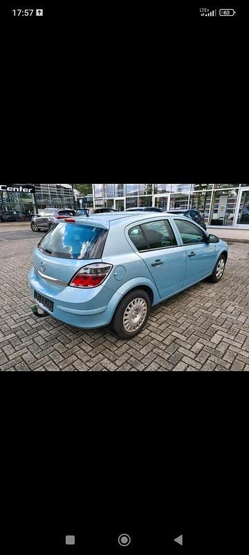 Gebraucht Opel Astra 90 PS (66 kW) 2009 Andere farben Coupé