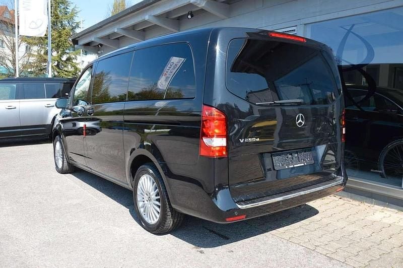 Gebraucht Mercedes V250 Edition 190 PS (139 kW) 2018 Schwarz Van / Kleinbus