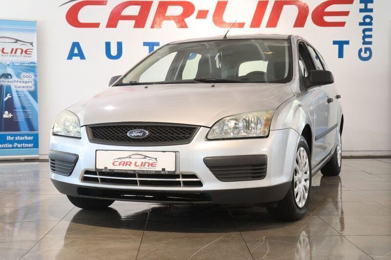 Silber Gebraucht 2006 Ford Focus Fun X Kombi | 2.222 € (Teuer) - Bild 1/4