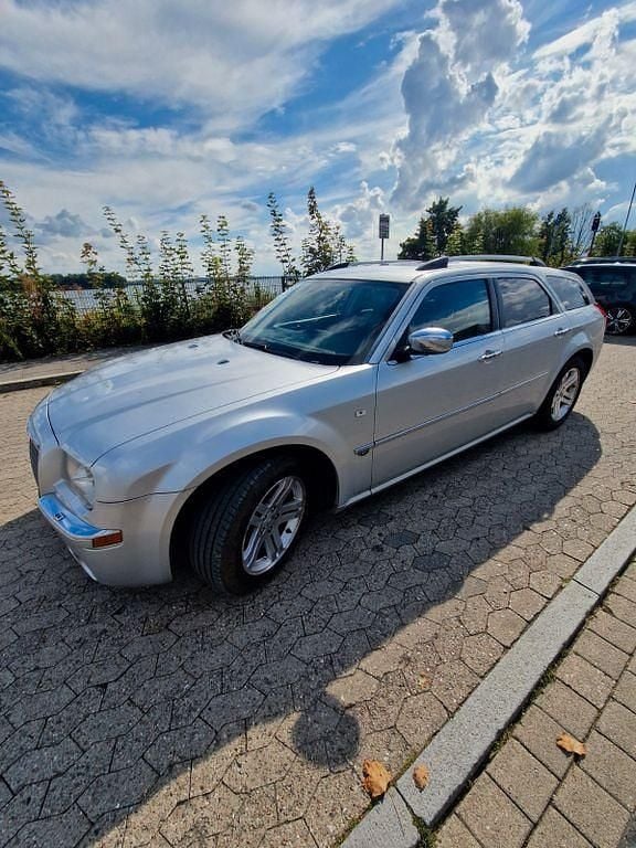Silber Gebraucht 2009 Chrysler 300C Touring Kombi | 4.999 € (Superpreis) - Bild 1/4