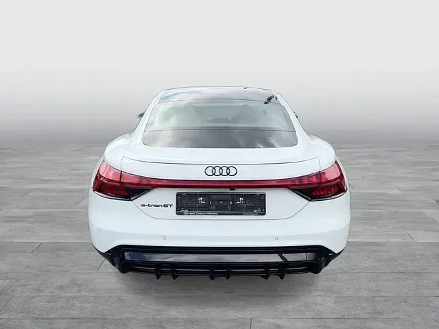 Gebraucht Audi e-tron GT quattro Sport 350 kW (476 PS) 2022 Weiß Limousine